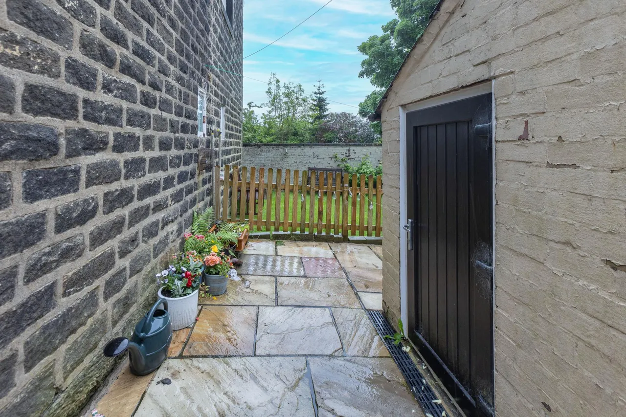 Keighley Road, Colne, BB8, photo 11