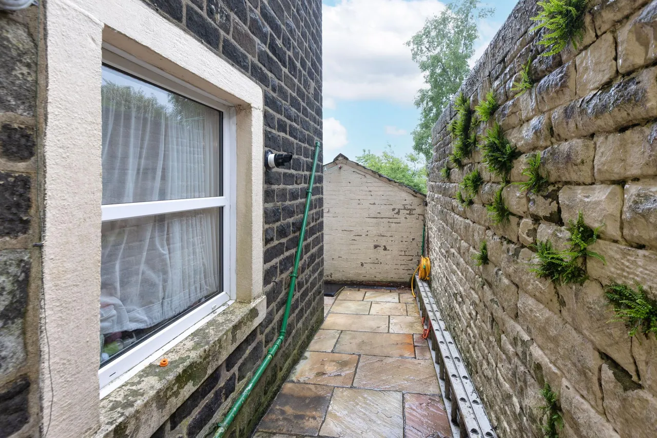 Keighley Road, Colne, BB8, photo 13