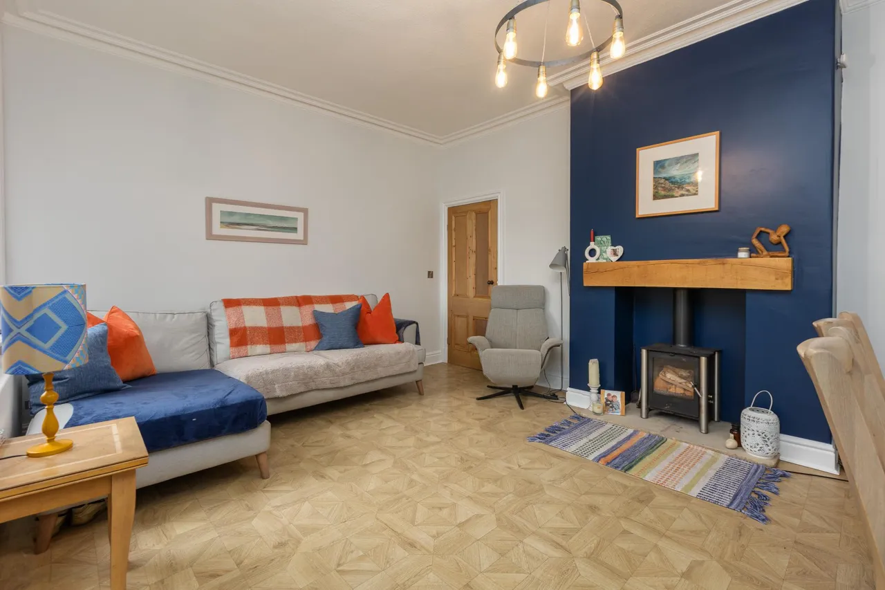 Keighley Road, Colne, BB8, photo 6