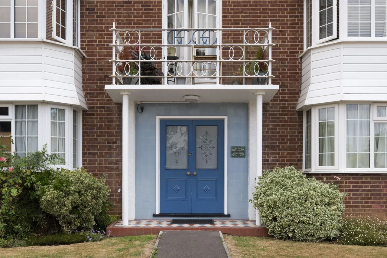 Giggs Hill Gardens, Thames Ditton, KT7, photo 12
