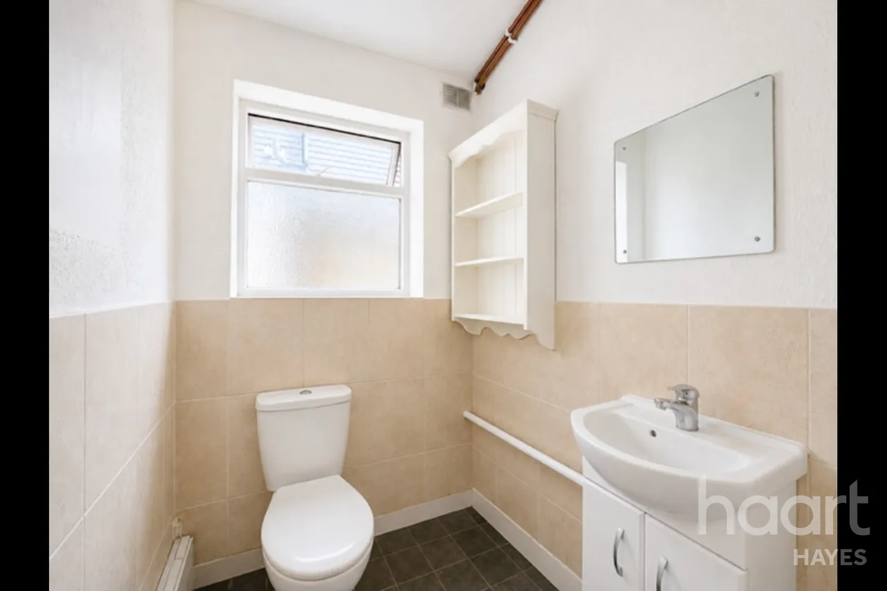 Cromwell Road, Hayes, UB3, photo 11