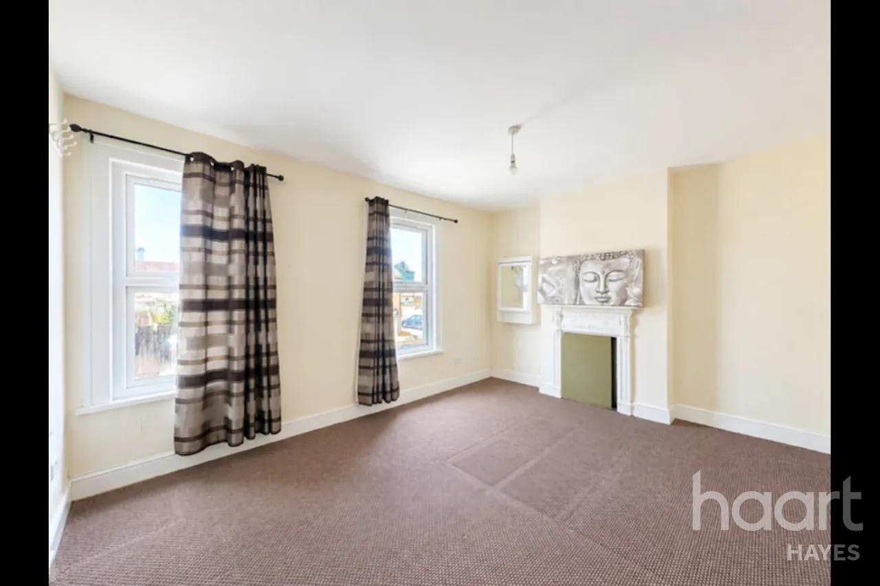 Cromwell Road, Hayes, UB3, photo 8