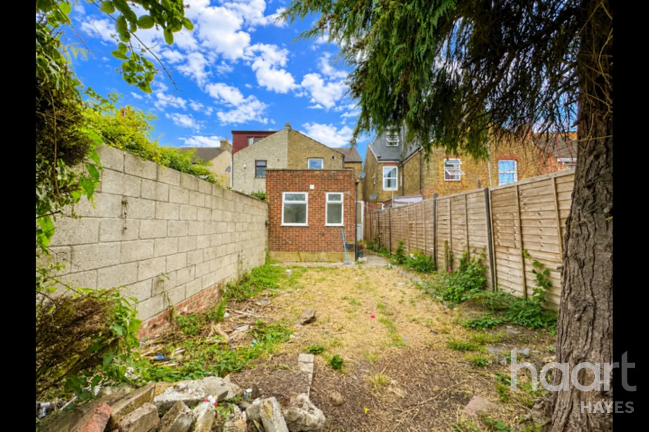 Cromwell Road, Hayes, UB3, photo 14
