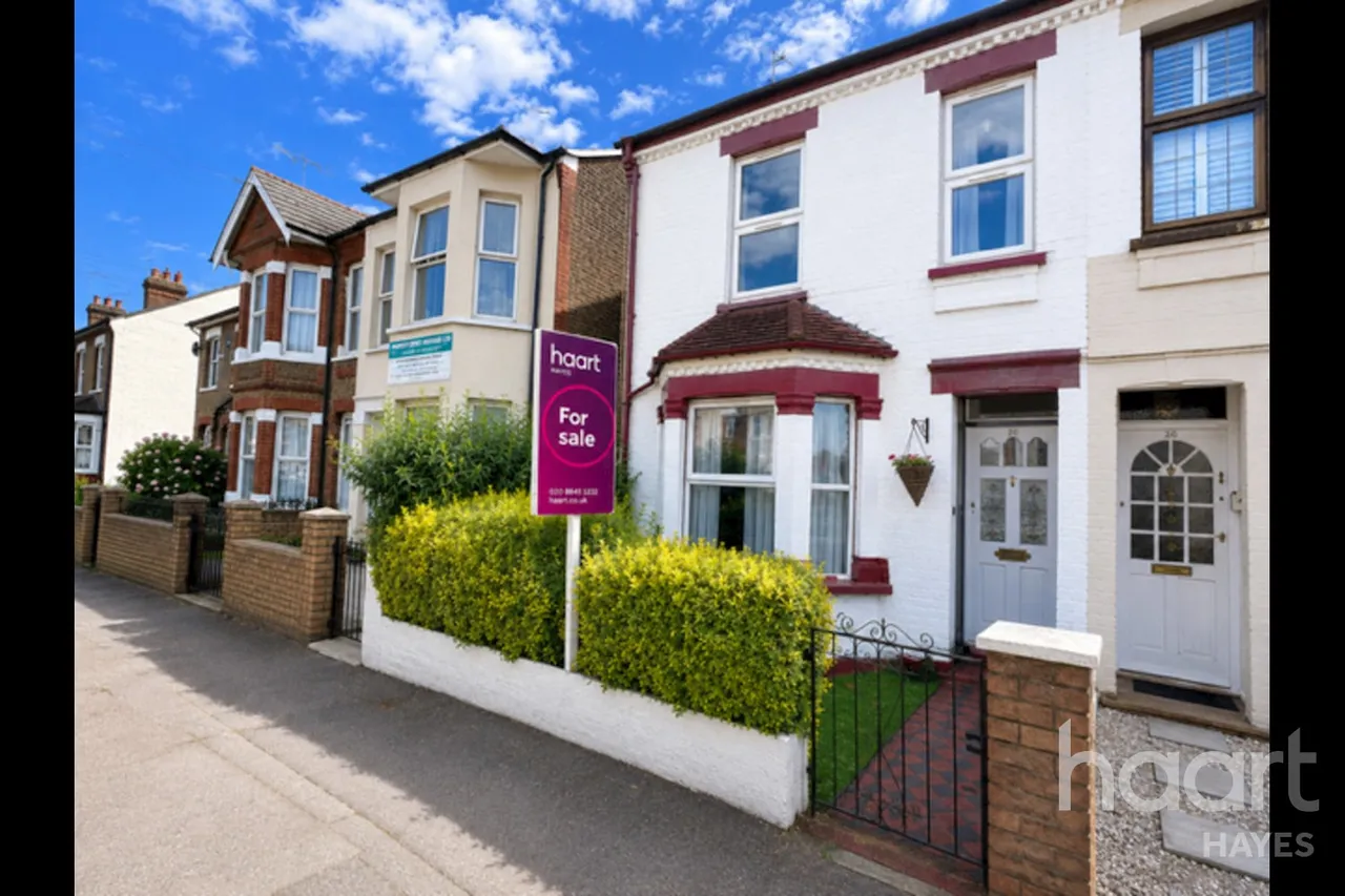 4 bed house for sale, Cromwell Road, Hayes, UB3