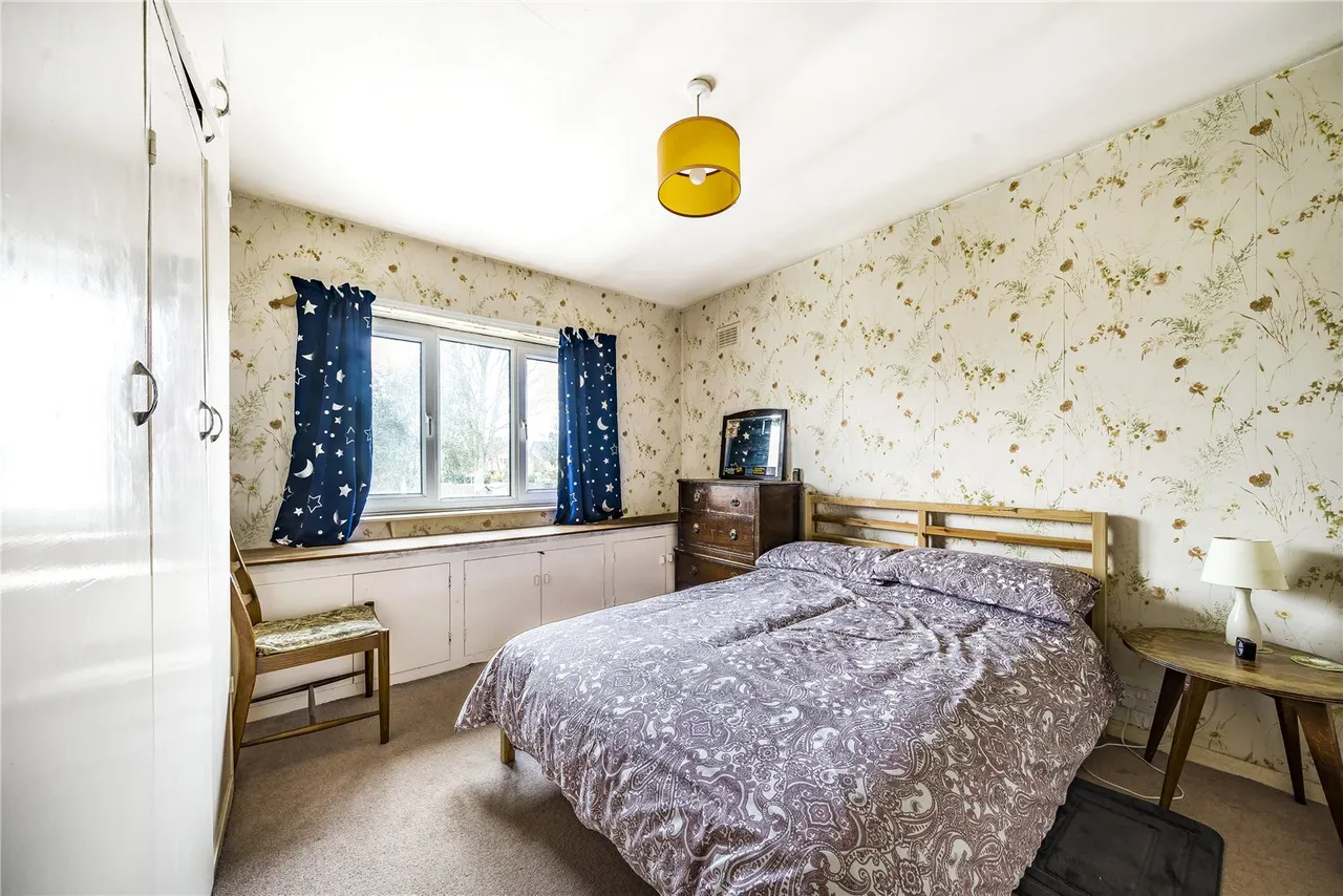 The Avenue, Lower Sunbury, TW16 5ES, photo 5