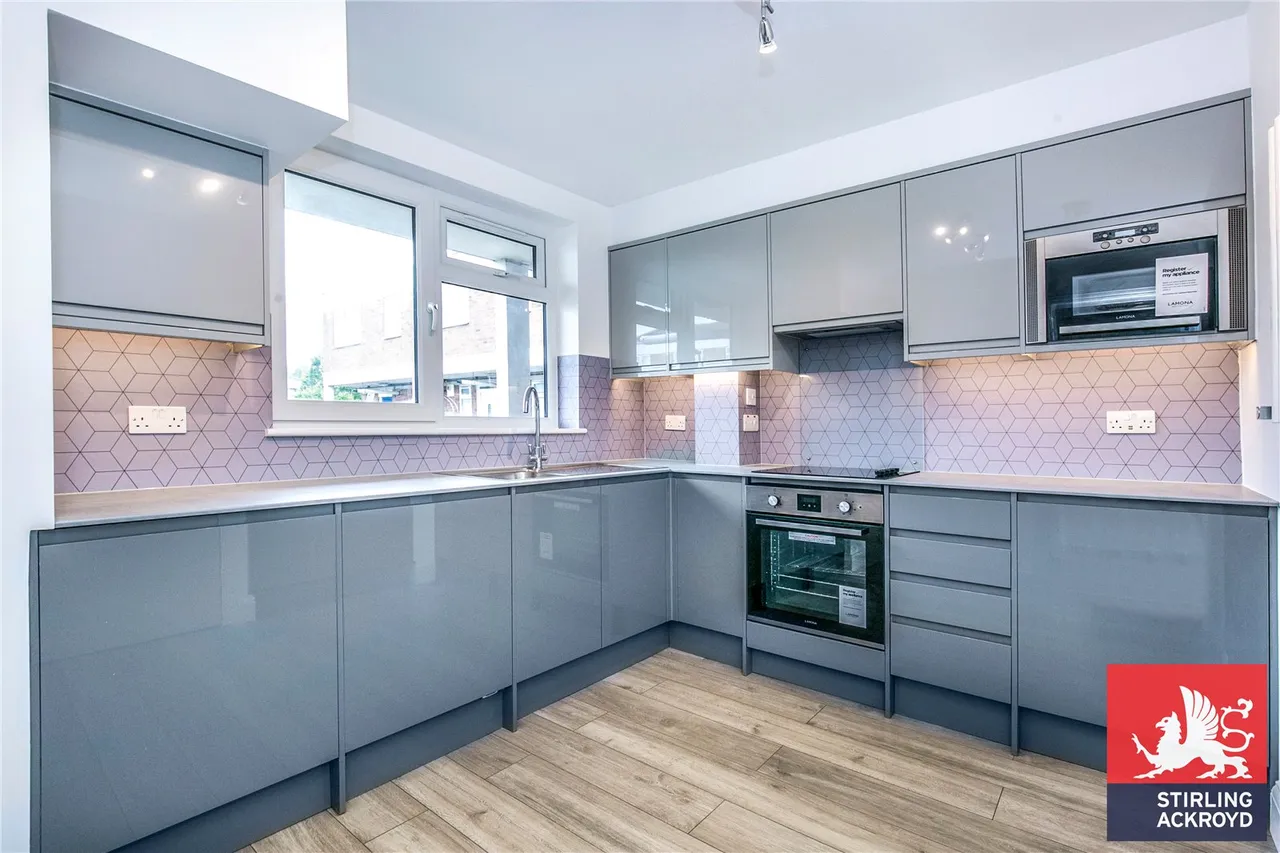 3 bed flat to rent, Daubeney Road, Clapton, E5
