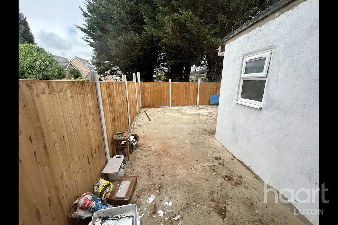 Oakley Road, LU4, photo 4