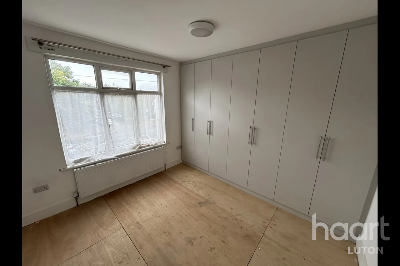 Oakley Road, LU4, photo 5