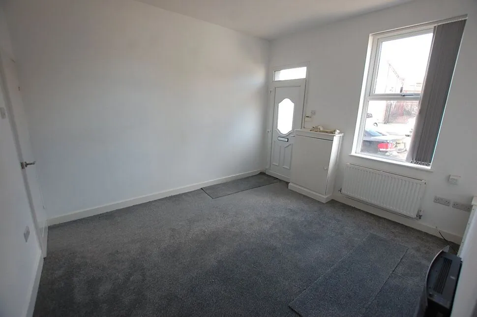 Turner Lane, Ashton-under-Lyne, OL6, photo 4