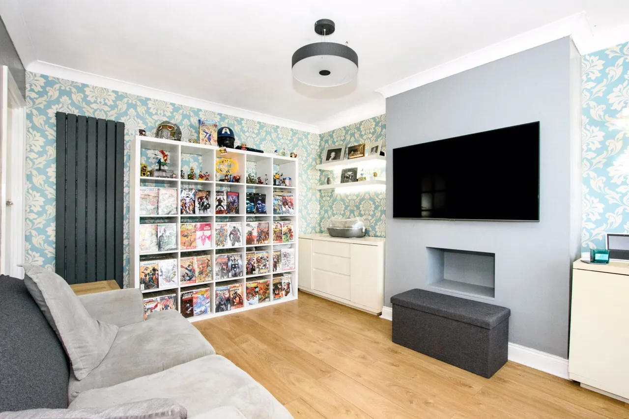 3 bed house for sale — Iron Mill Lane, Dartford