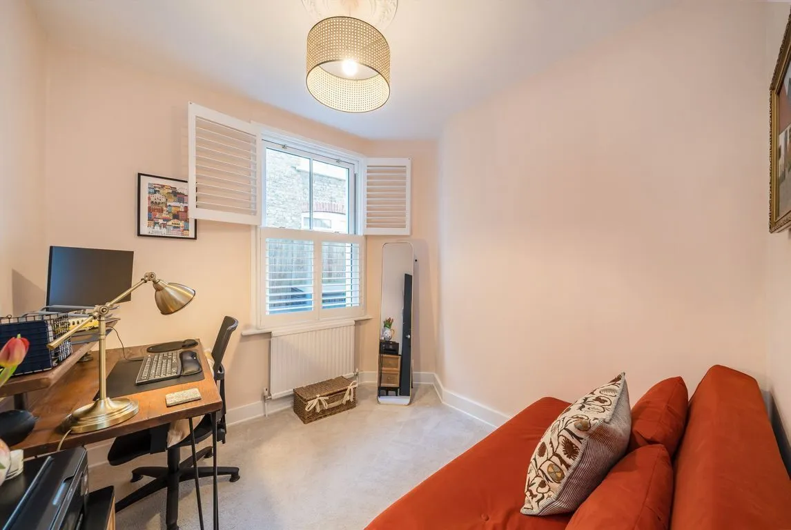 Dornton Road, SW12, photo 11