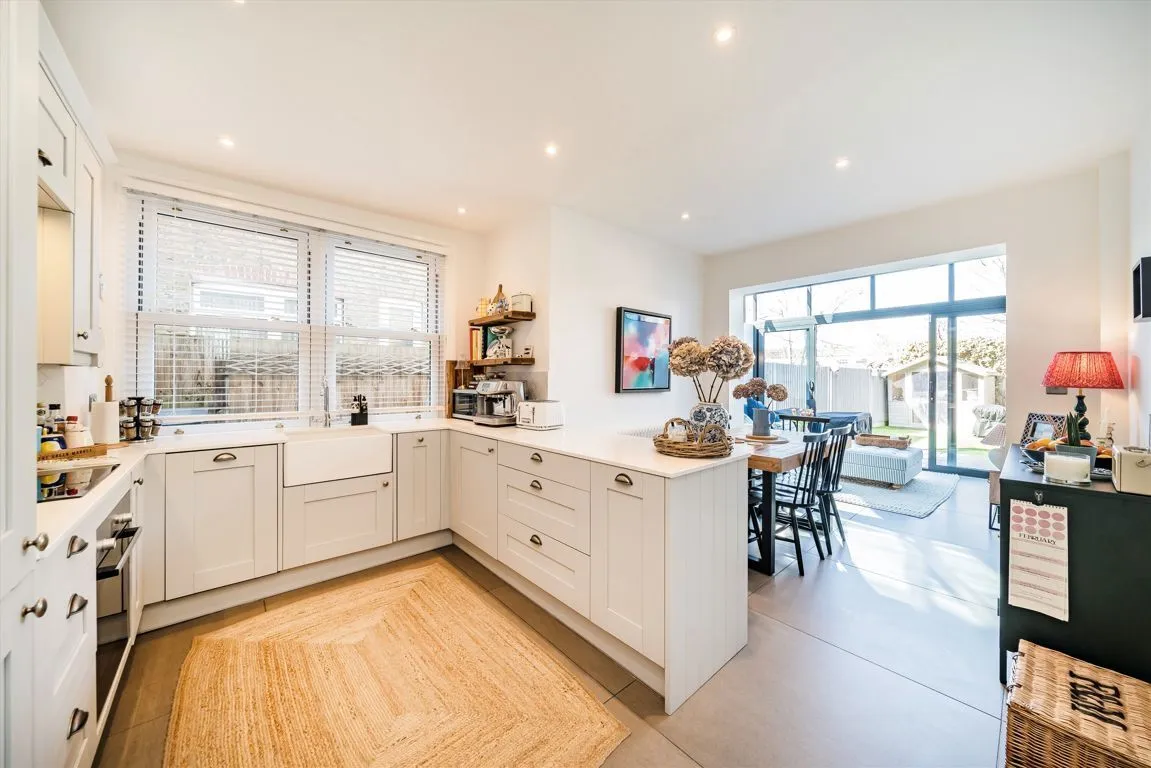 Dornton Road, SW12, photo 3