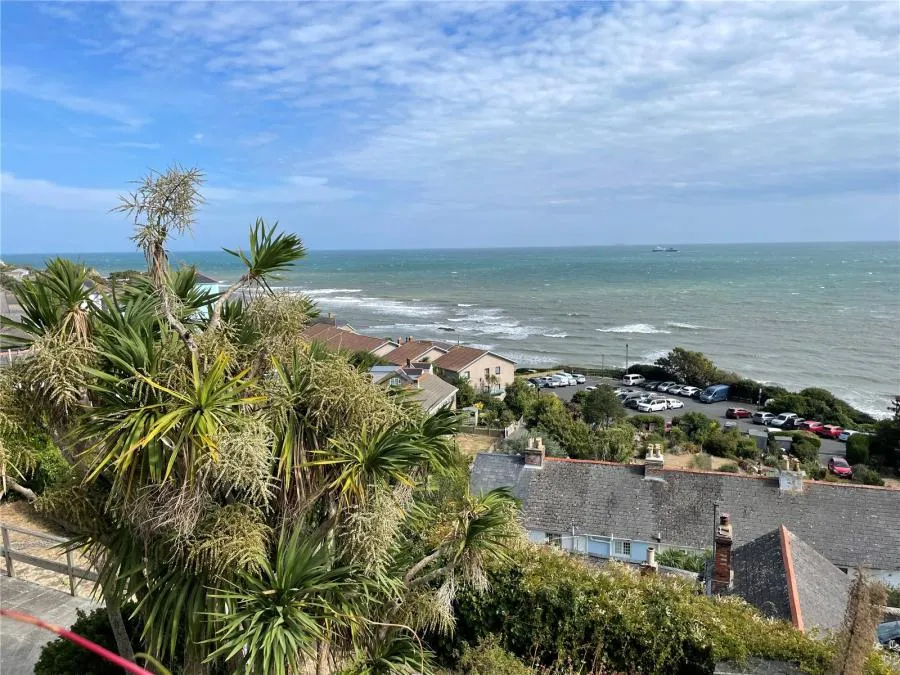 2 bed house for sale, South Street, Ventnor, PO38