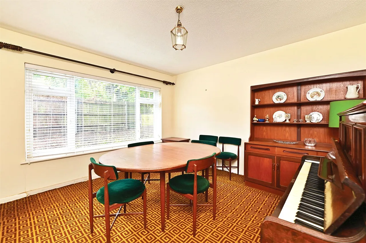 Rochester Grove, Fleet, Hampshire, GU51 3LU, photo 4