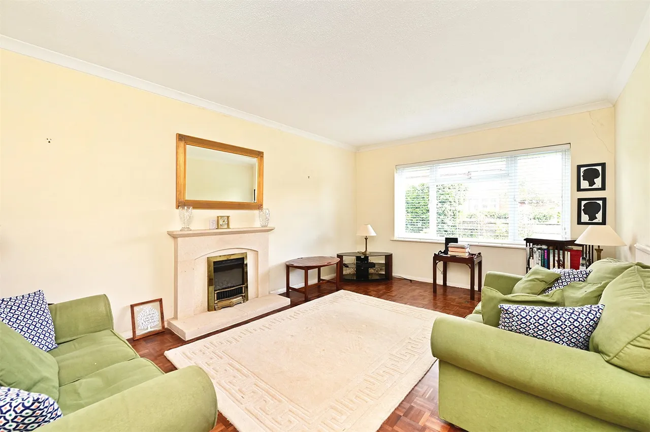 Rochester Grove, Fleet, Hampshire, GU51 3LU, photo 3
