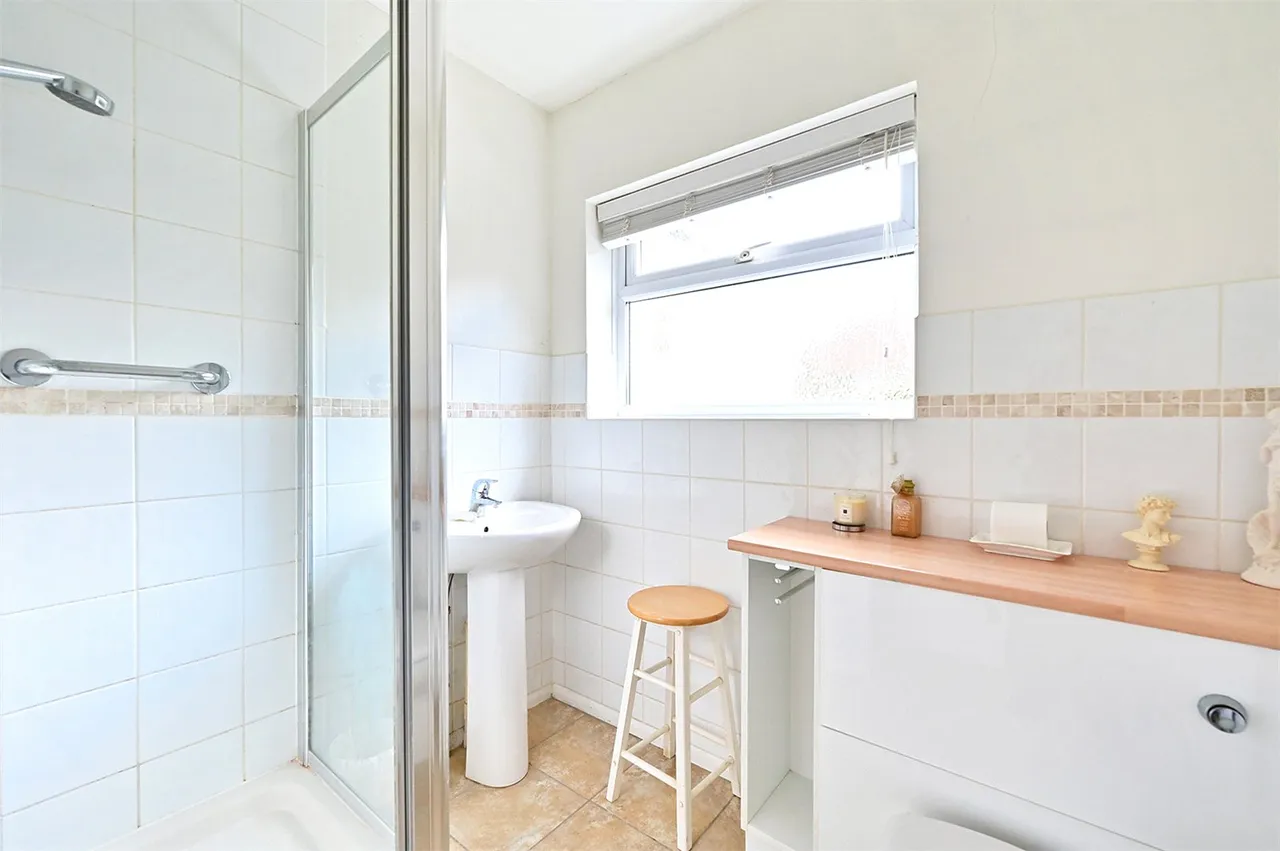 Rochester Grove, Fleet, Hampshire, GU51 3LU, photo 6