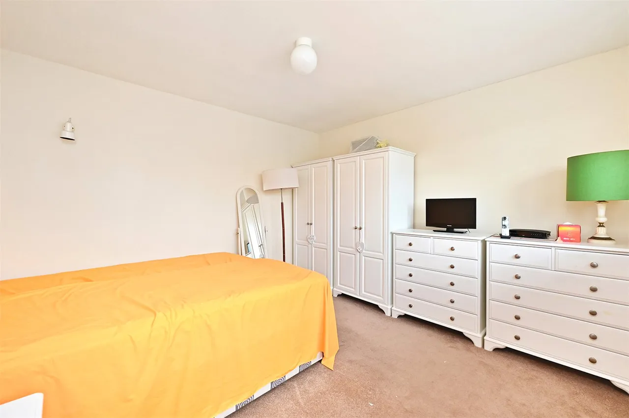 Rochester Grove, Fleet, Hampshire, GU51 3LU, photo 5