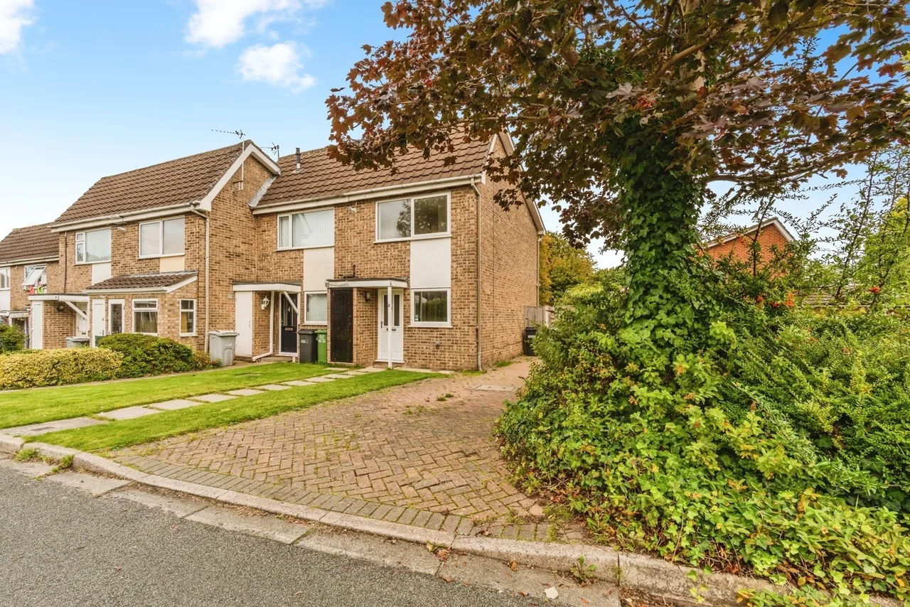 2 bed house for sale — Cavendish Close, MACCLESFIELD, Cheshire, SK10