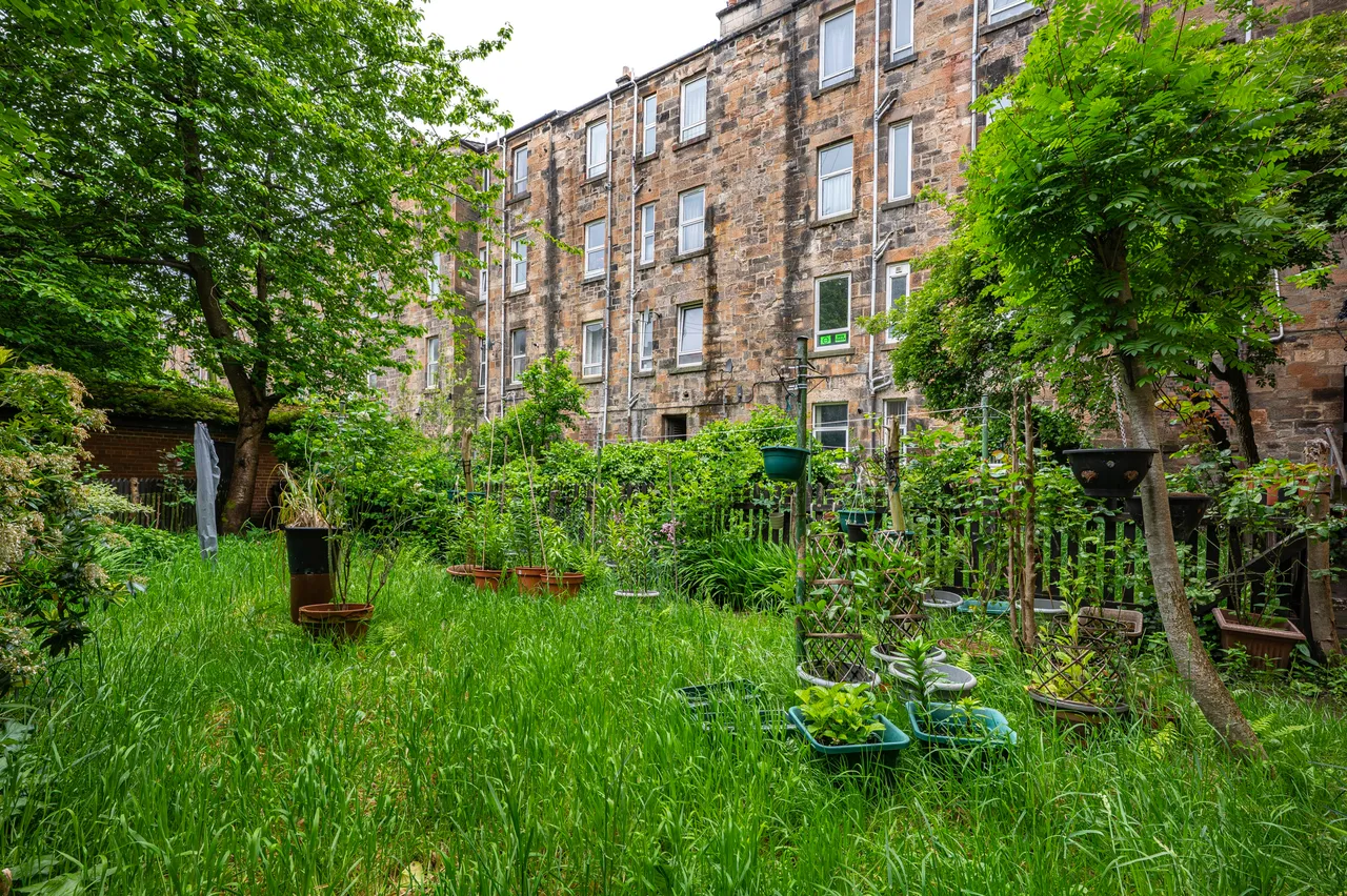 Albert Drive, Pollokshields, G41, photo 39