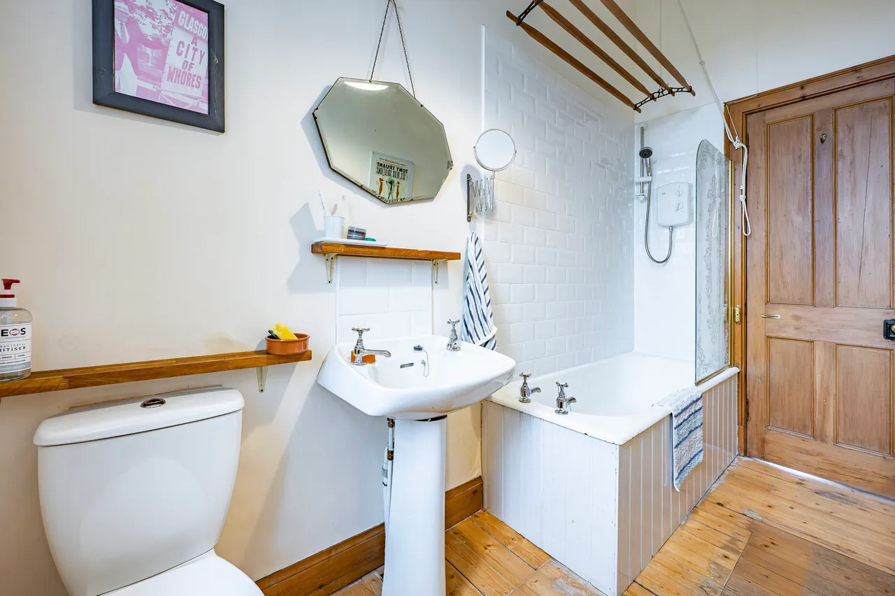 Albert Drive, Pollokshields, G41, photo 33