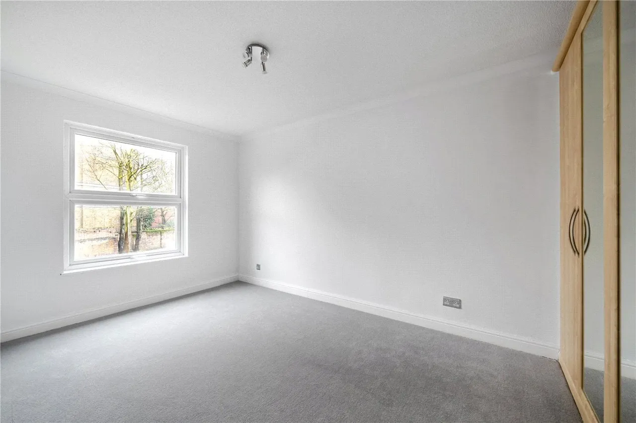 Rectory Square, London, United Kingdom, E1, photo 12