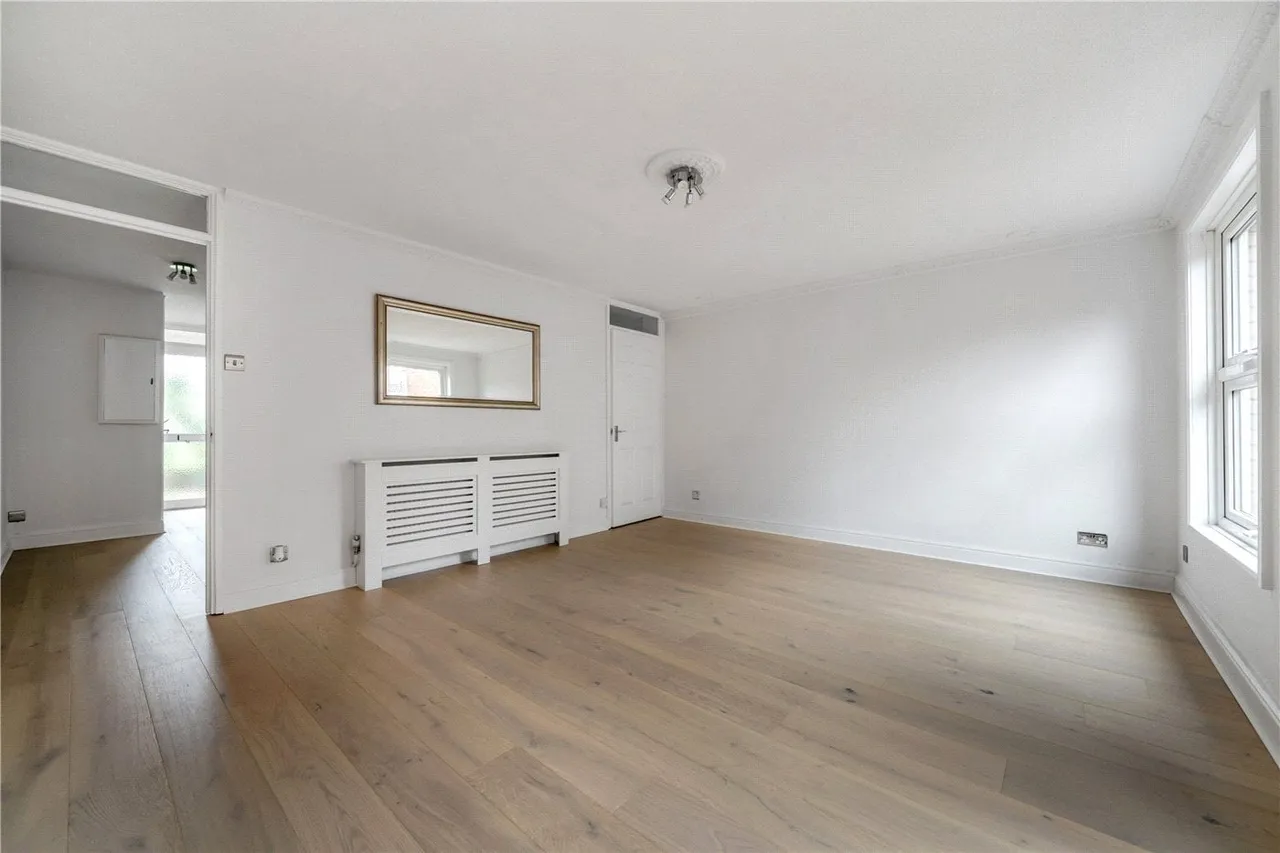 Rectory Square, London, United Kingdom, E1, photo 8