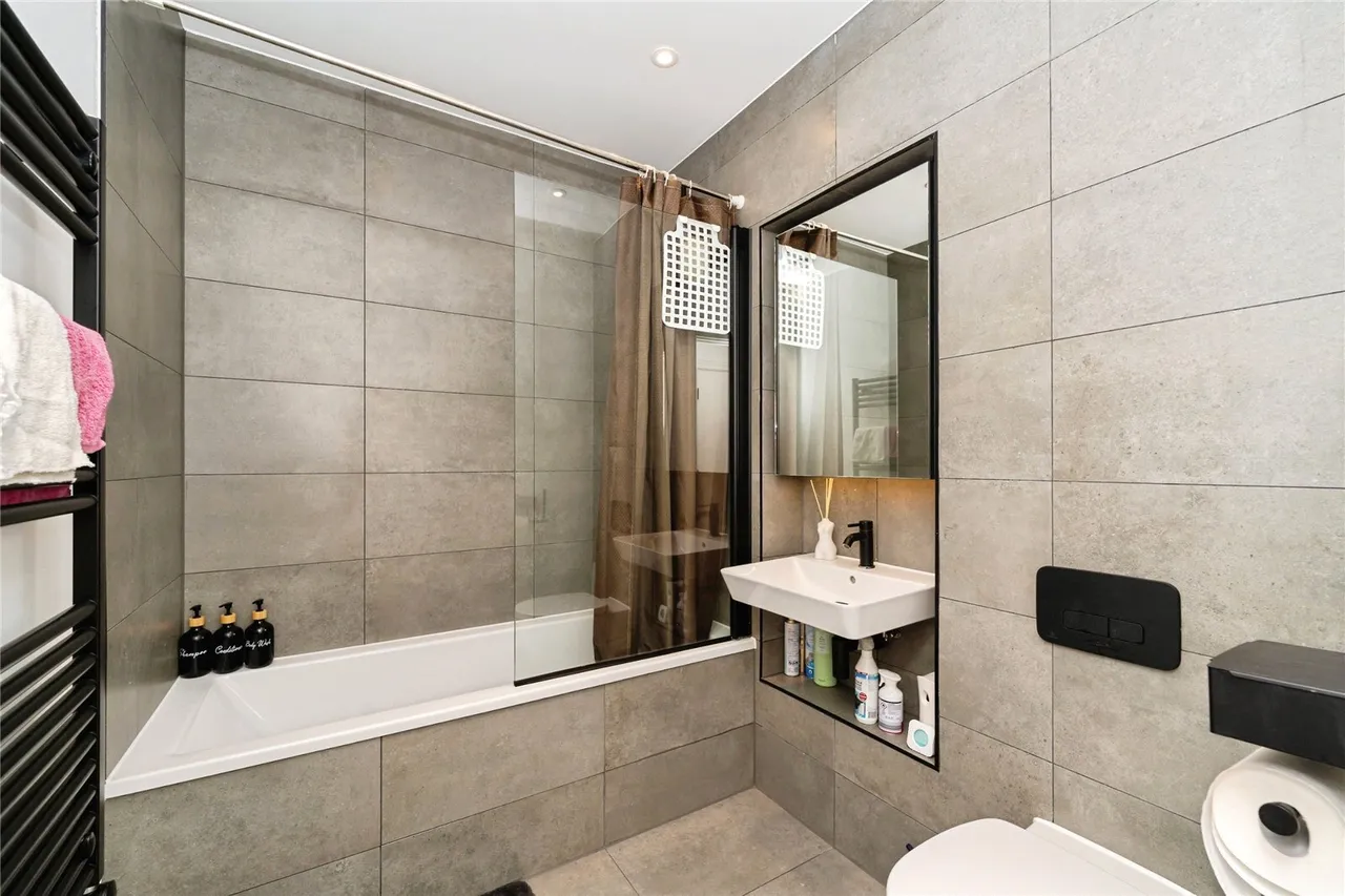 Farrier Place, Kingston upon Thames, KT2, photo 14