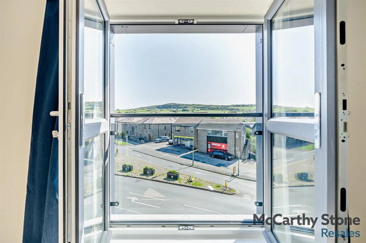 Shap Road, Kendal, LA9, photo 10