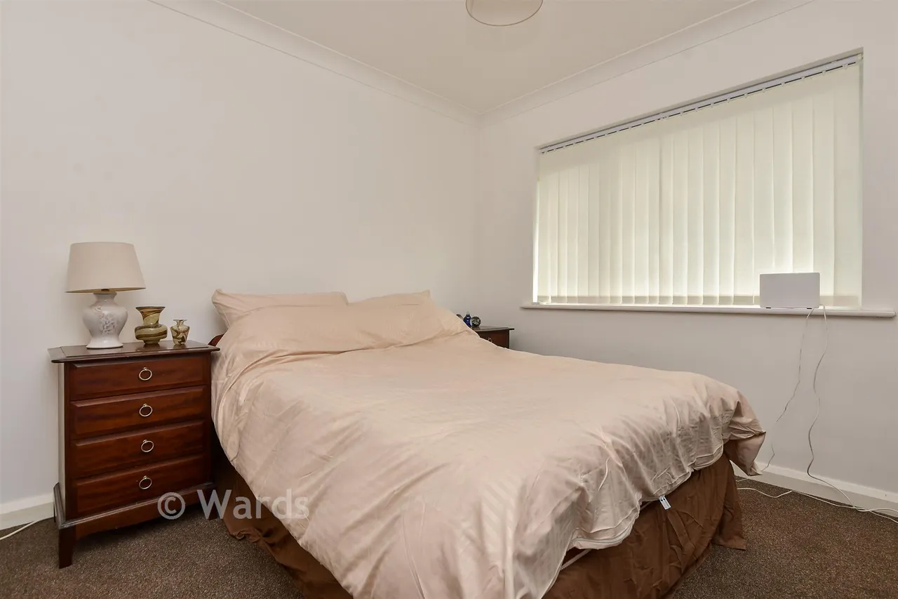 St. Michael's Avenue, Margate, CT9, photo 11