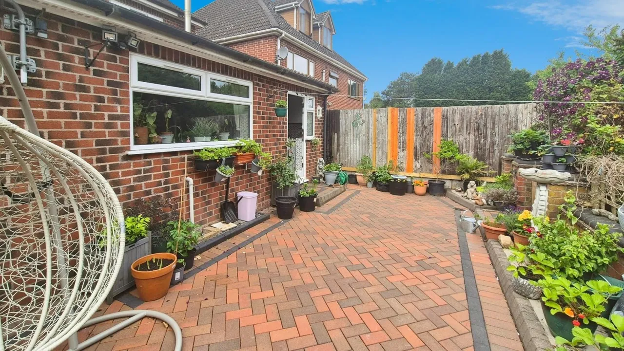 Chester Road North, Brownhills, WS8, photo 44