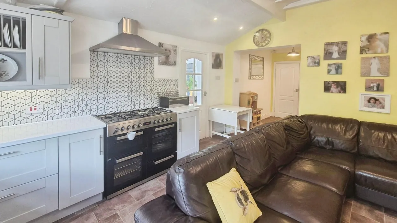 Chester Road North, Brownhills, WS8, photo 20