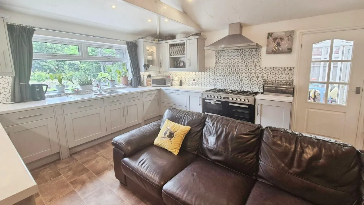 Chester Road North, Brownhills, WS8, photo 21