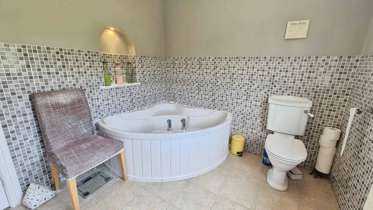Chester Road North, Brownhills, WS8, photo 10