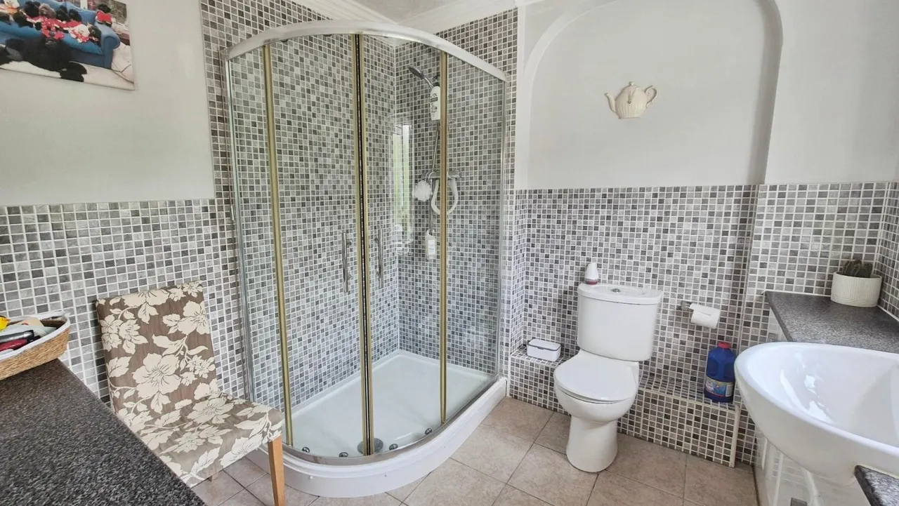 Chester Road North, Brownhills, WS8, photo 8