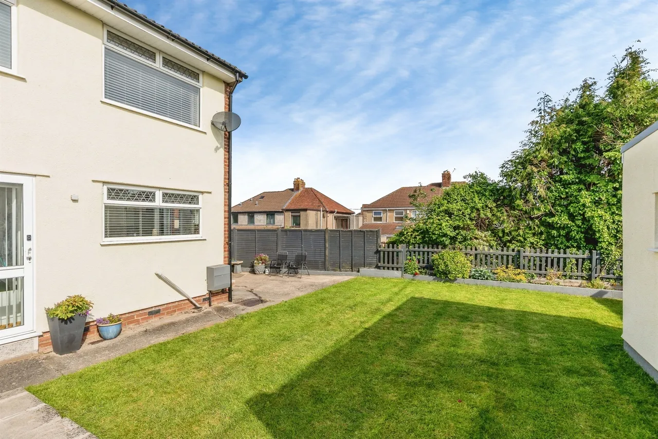 Lock Gardens, Highridge, BS13, photo 18