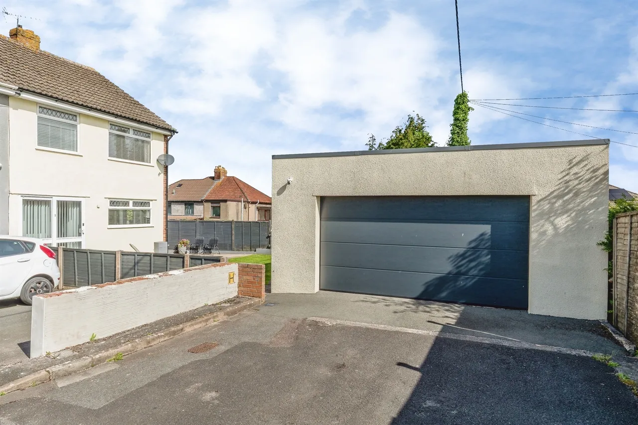 Lock Gardens, Highridge, BS13, photo 19