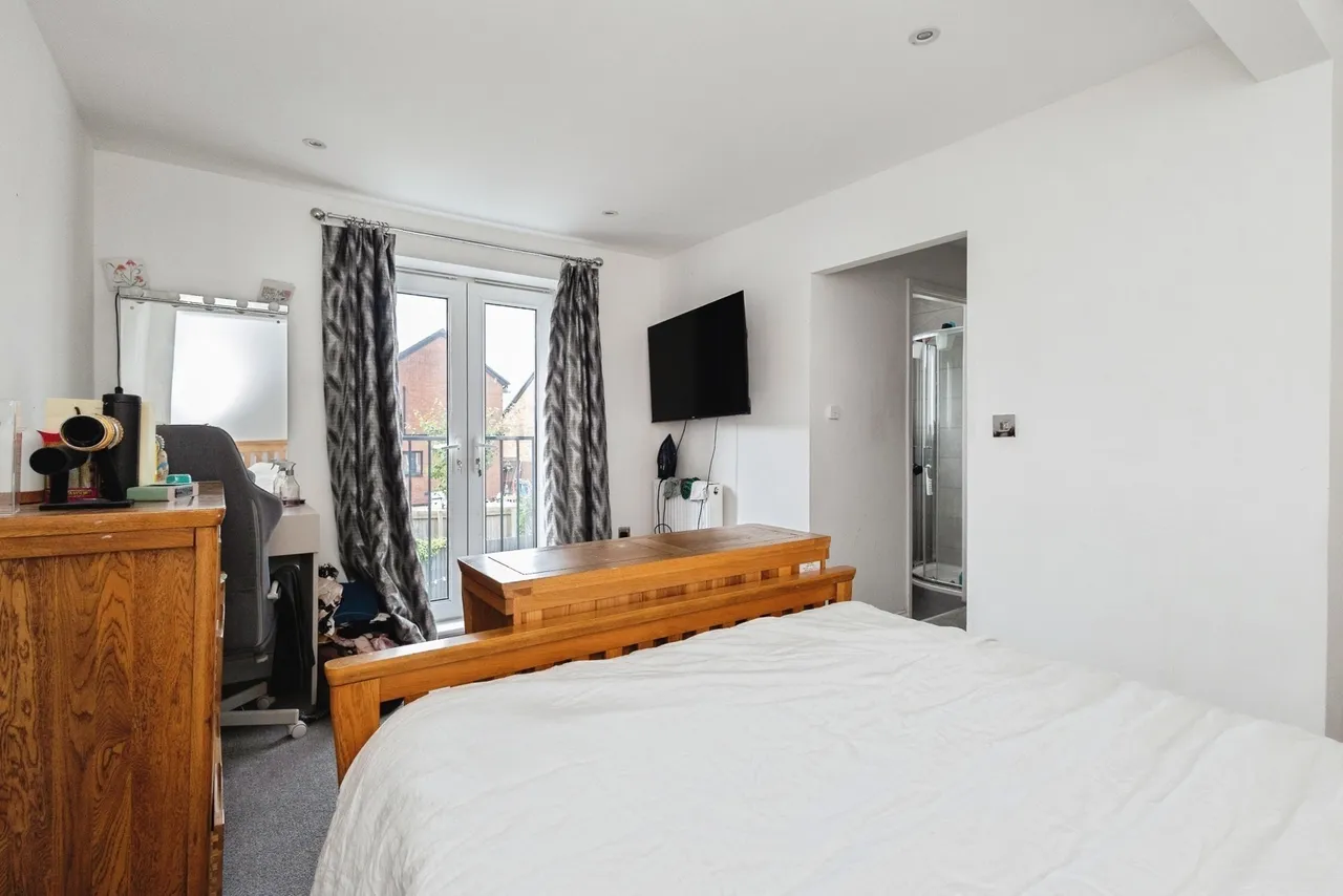 Yew Tree Lane, Dukinfield, Greater Manchester, SK16, photo 25