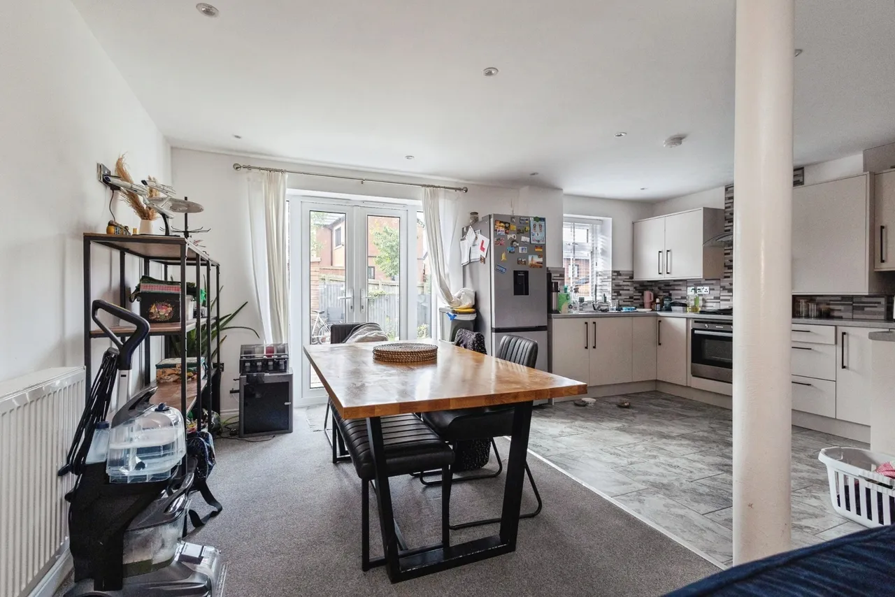 Yew Tree Lane, Dukinfield, Greater Manchester, SK16, photo 7
