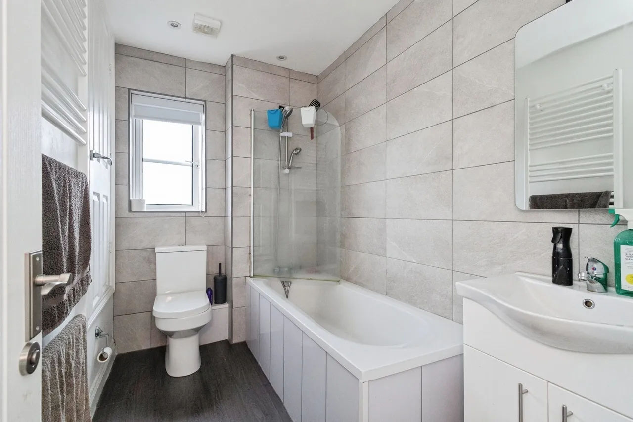 Yew Tree Lane, Dukinfield, Greater Manchester, SK16, photo 19