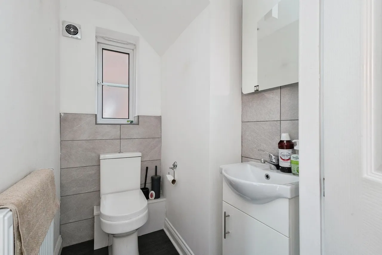 Yew Tree Lane, Dukinfield, Greater Manchester, SK16, photo 12