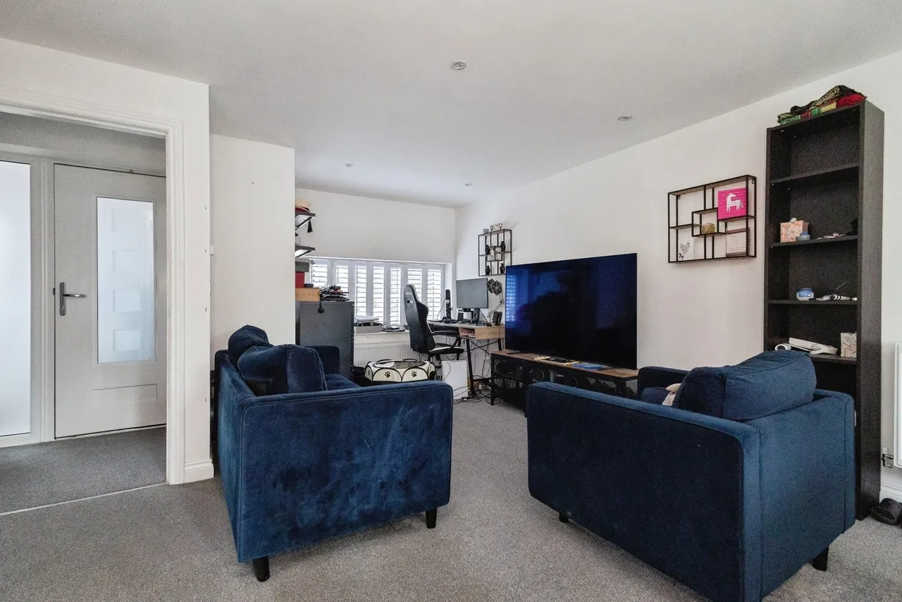 Yew Tree Lane, Dukinfield, Greater Manchester, SK16, photo 4