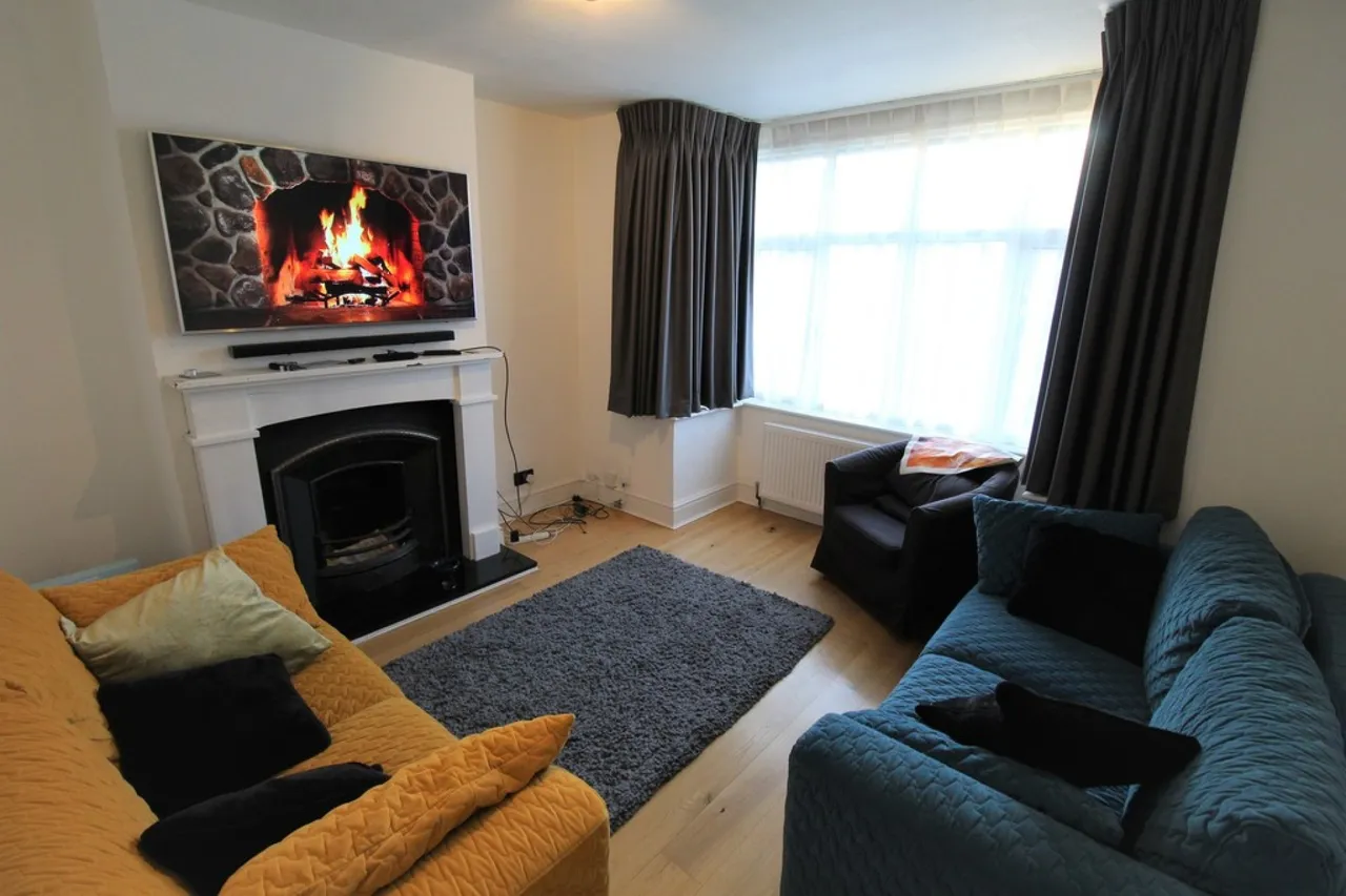 Thetford Road, Ashford, photo 3