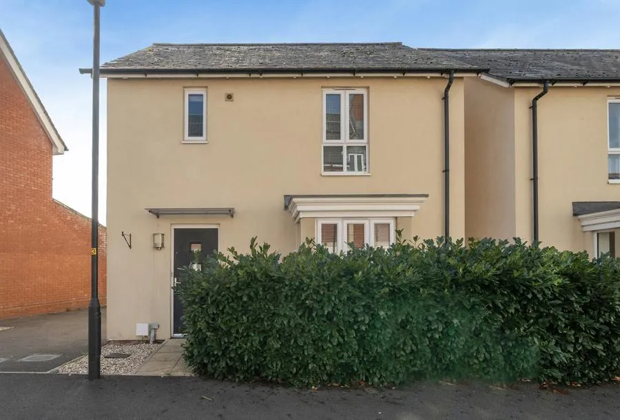 Armstrong Road, GL52, photo 20