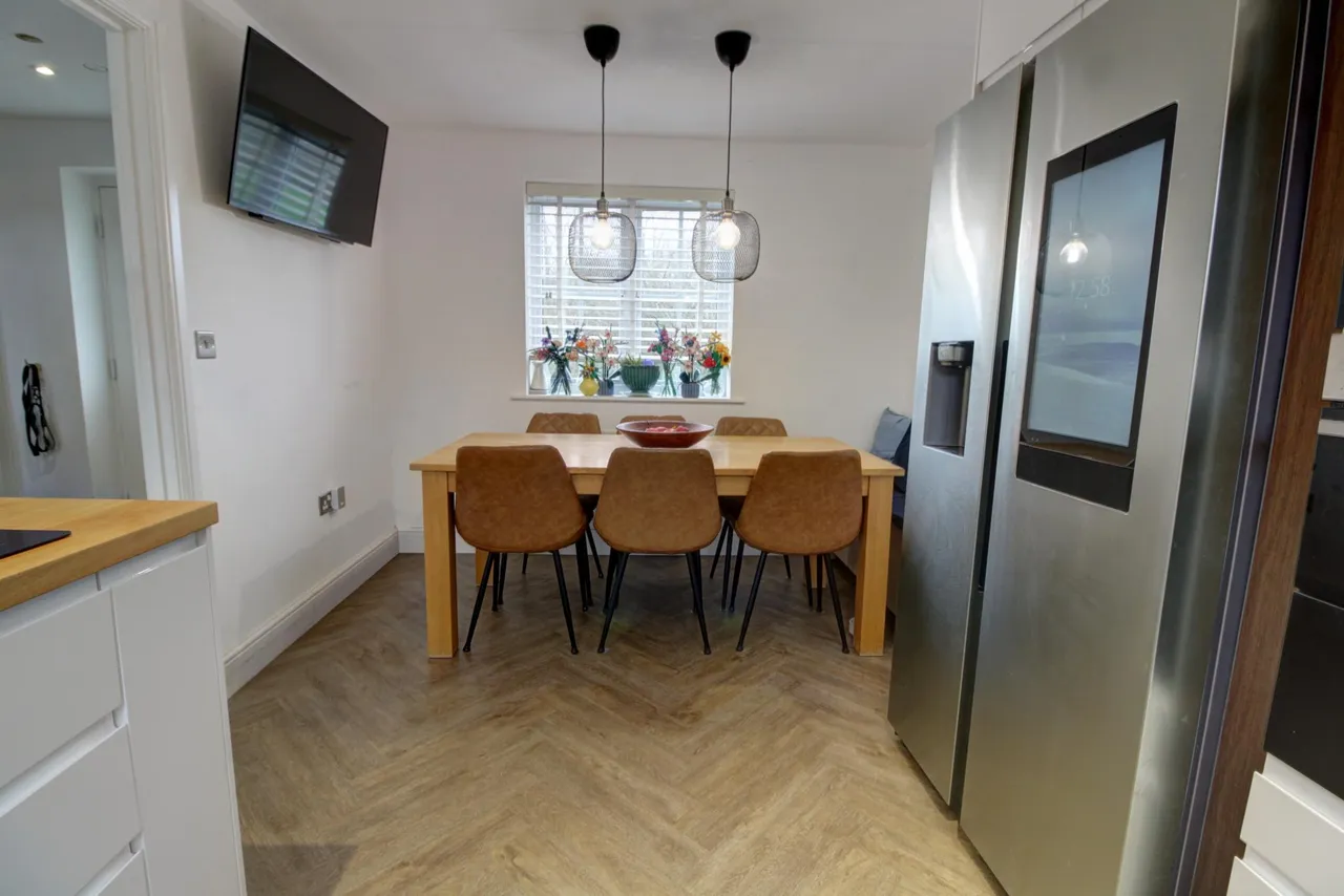 Artillery Drive, Thatcham, RG19, photo 4