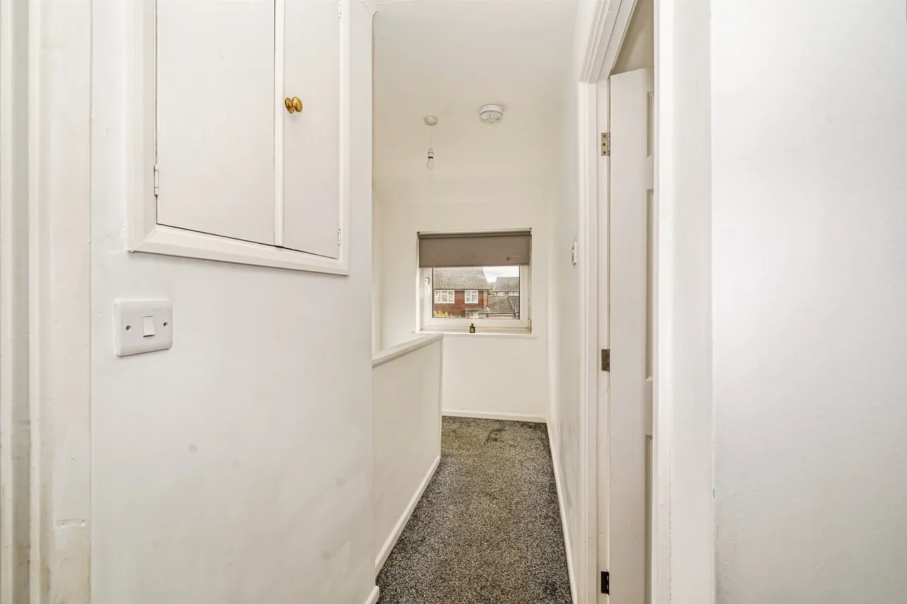 Ingram Avenue, Aylesbury, HP21, photo 14