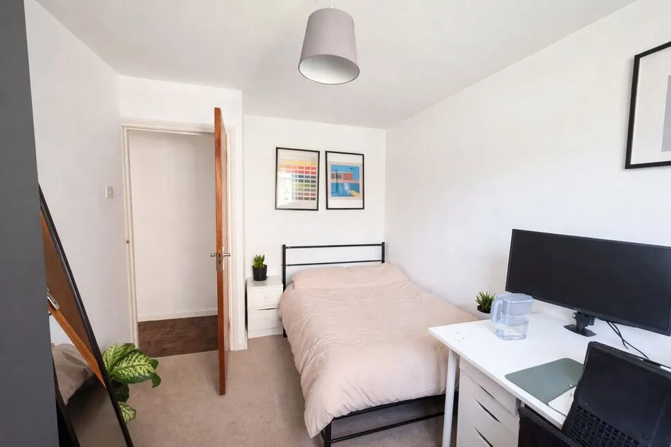 Westcombe Park Road, London, SE3, photo 6