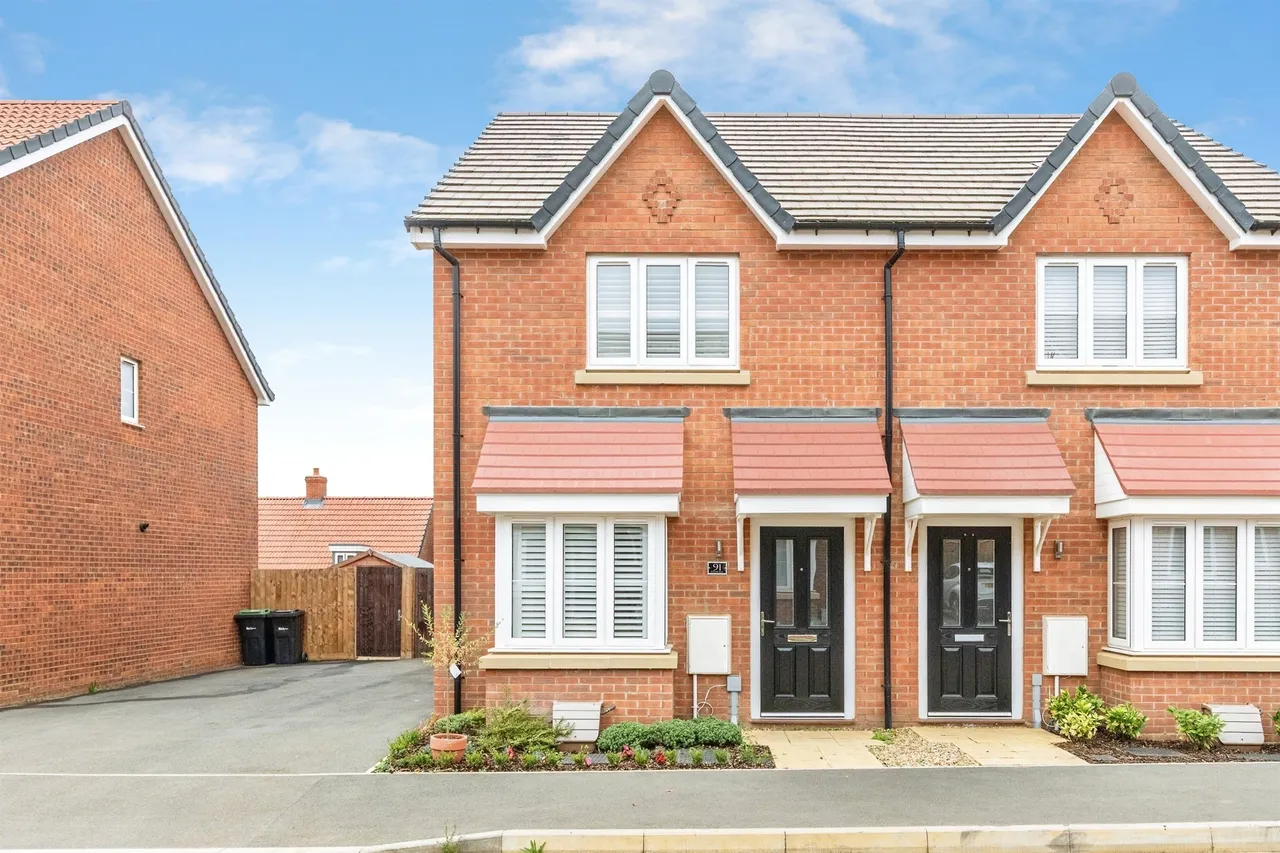 2 bed house for sale, Foster Way, Kettering, NN15