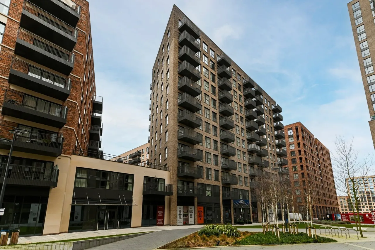 Sanday Drive, London, NW9, photo 7