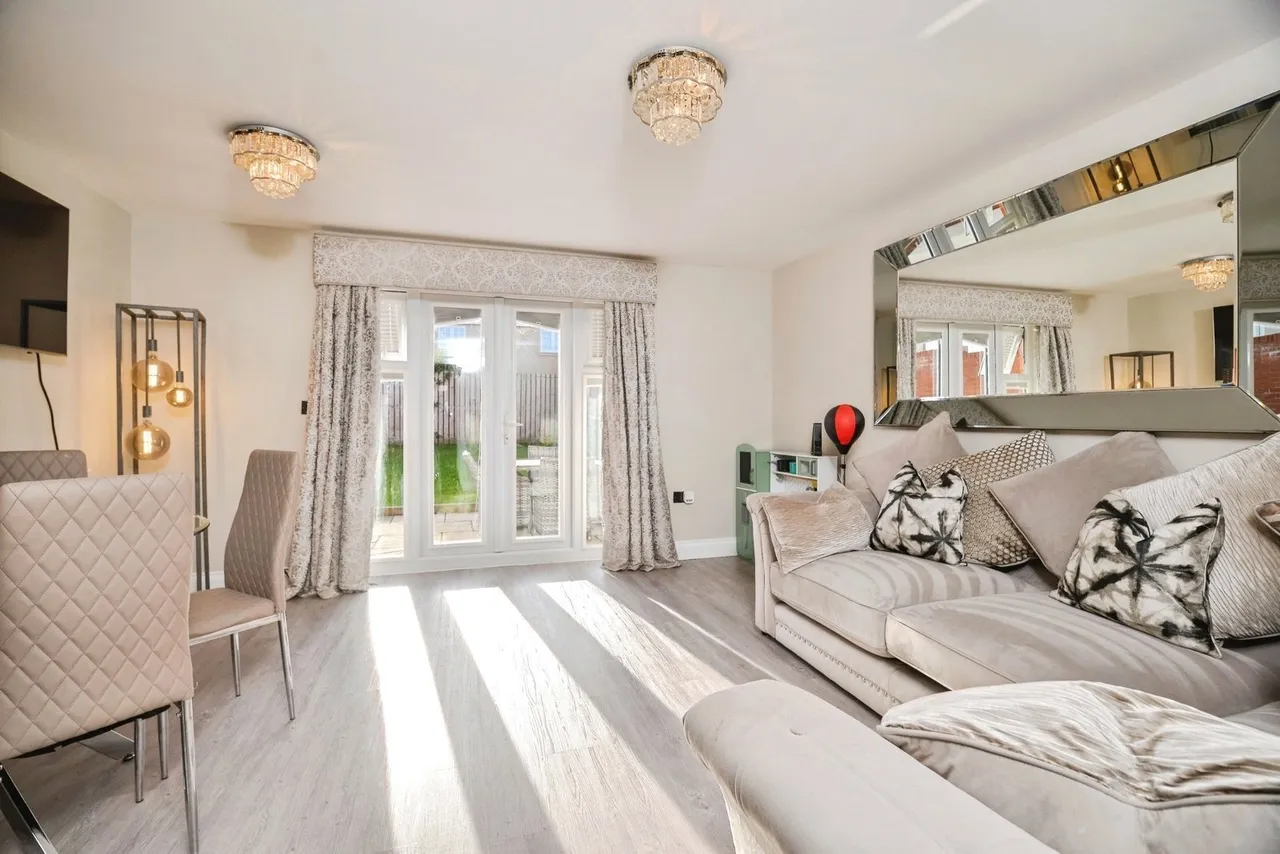 Linnet Close, Guisborough, North Yorkshire, TS14, photo 4
