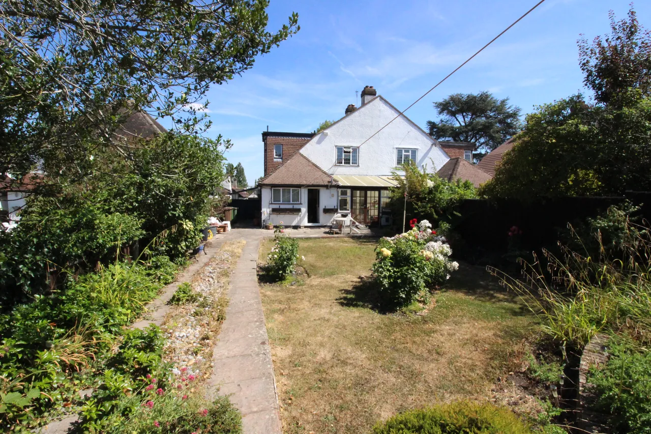 Tudor Avenue, Worcester Park, KT4, photo 12